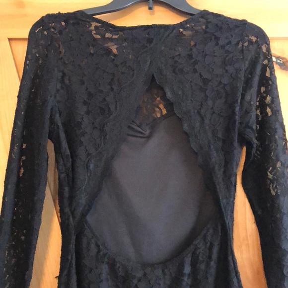 Black long sleeve lace Express open back dress - Picture 5 of 6